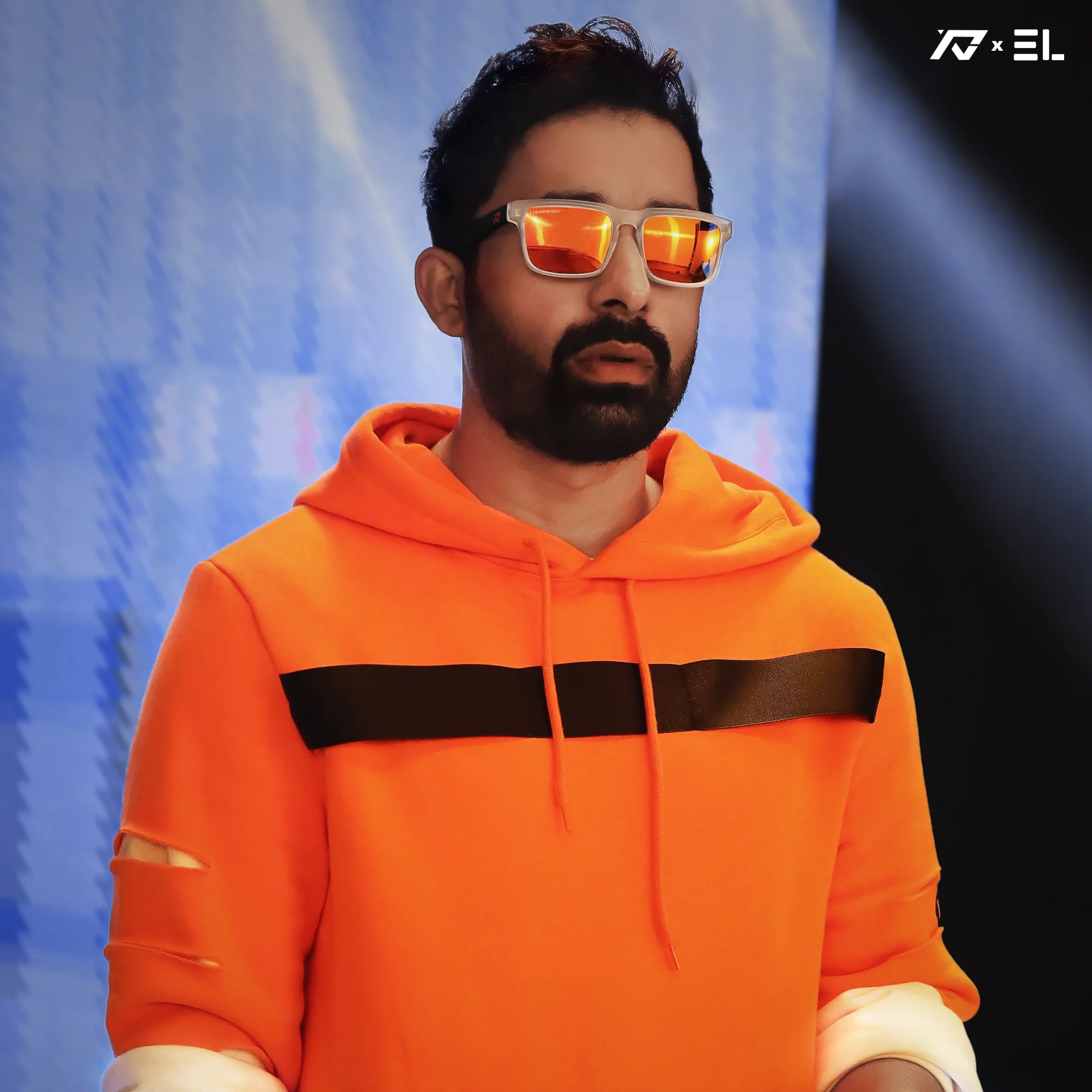 RV Flamboyant Orange - Image 19