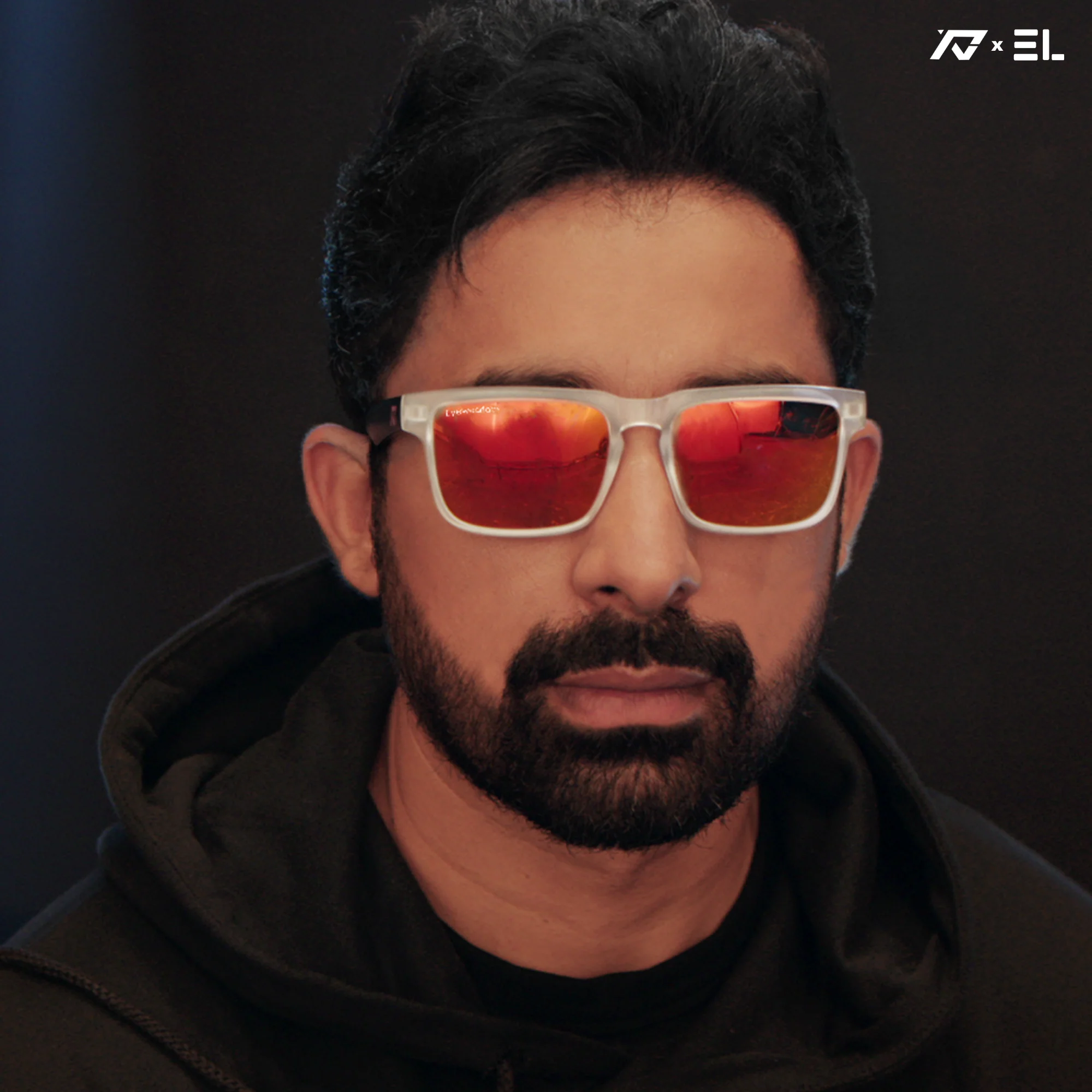 RV Flamboyant Orange - Image 20