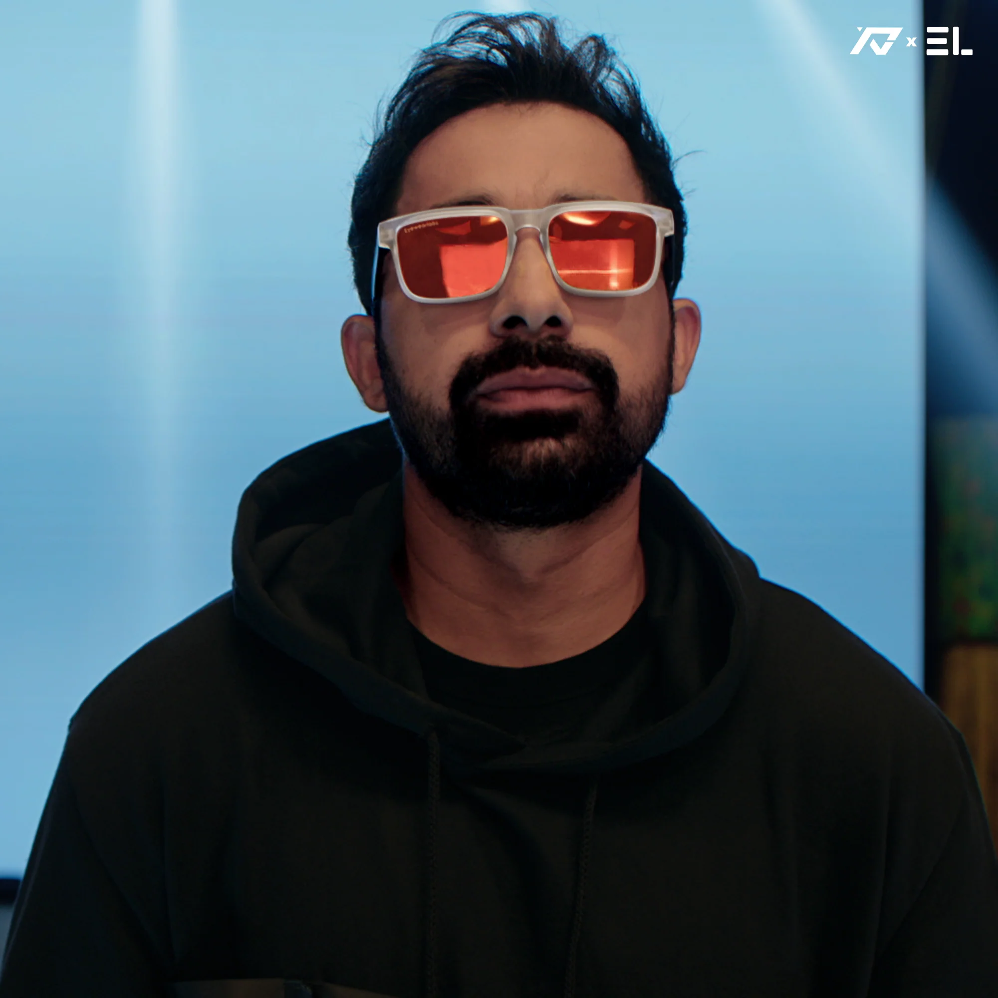 RV Flamboyant Orange - Image 25