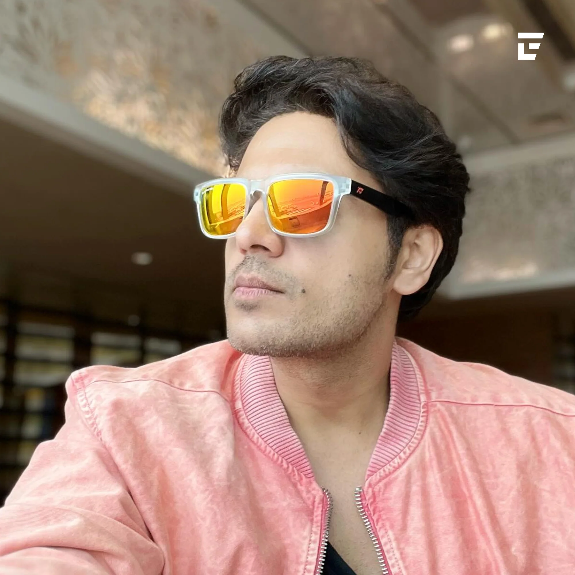 RV Flamboyant Orange - Image 27